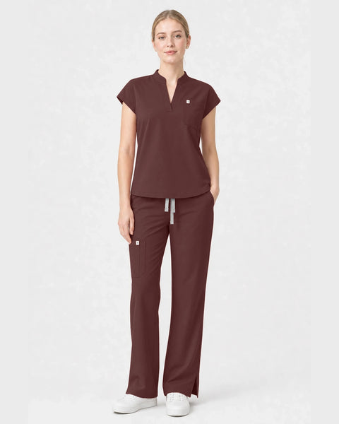 Eipnare Women's Henley Sleeveless Straight-Leg Scrub Set - Coffee