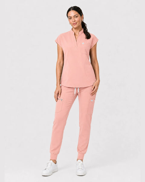Eipnare Women's Henley Sleeveless Jogger Scrub Set - Pink