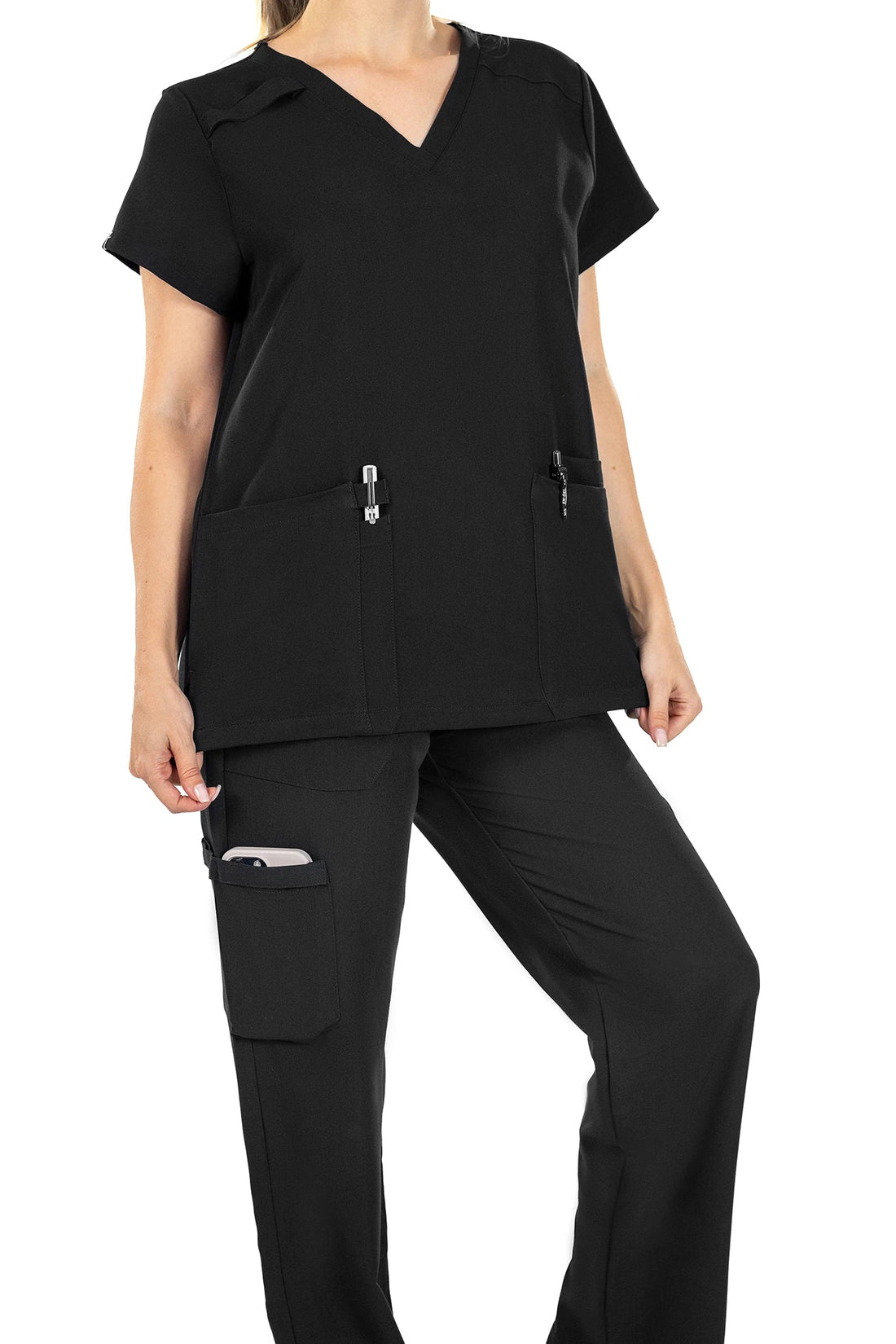 Why Black Scrubs Show Every Speck of Lint (And What Vet and Dental Pros Are Switching To)