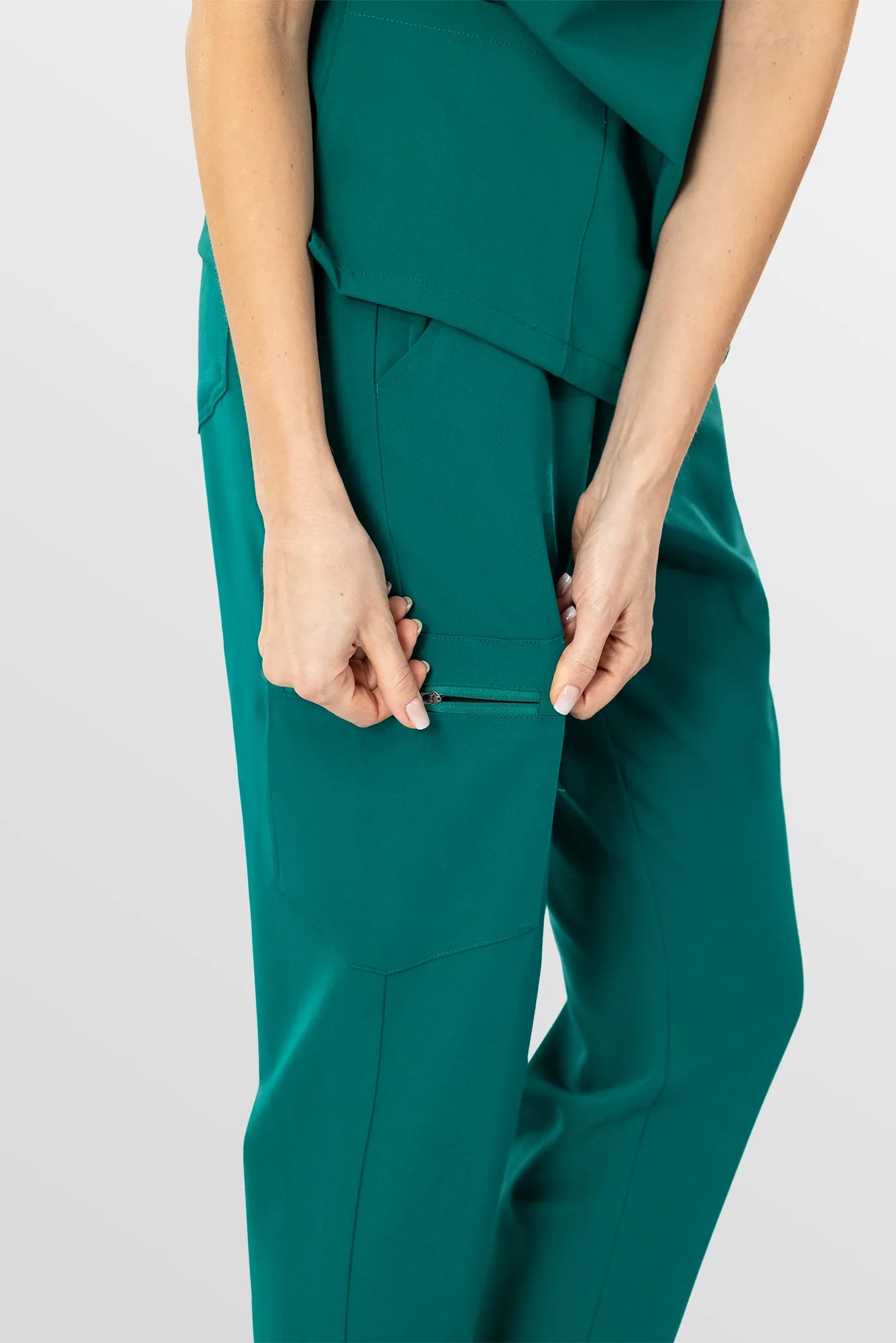 Green Eipnare Women's V-Neck 8-Pocket Jogger Scrub Set - Stretch Medical Scrubs for Women