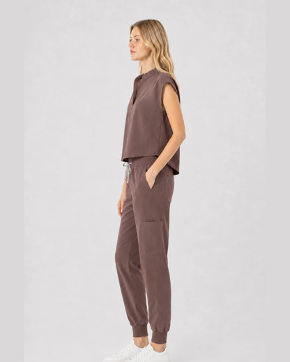 Brown Eipnare Women's Sleeveless Mandarin Collar Jogger Scrub Set - Stretch Medical Scrubs for Women