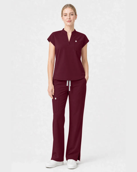 Eipnare Women's Henley Sleeveless Straight-Leg Scrub Set - Burgundy Red