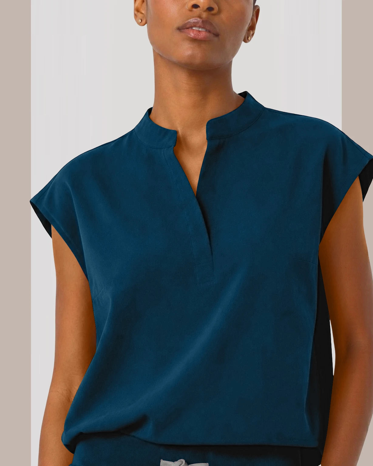 Caribbean Blue Eipnare Women's Sleeveless Mandarin Collar Jogger Scrub Set - Stretch Medical Scrubs for Women