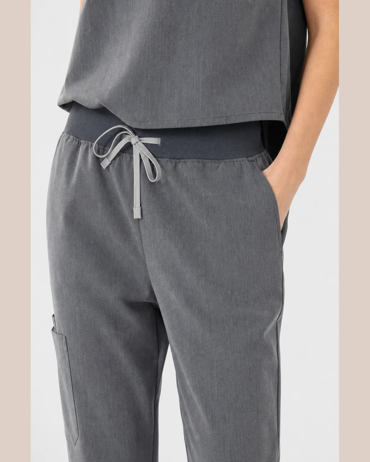 Charcoal Grey Eipnare Women's Sleeveless Mandarin Collar Jogger Scrub Set - Stretch Medical Scrubs for Women
