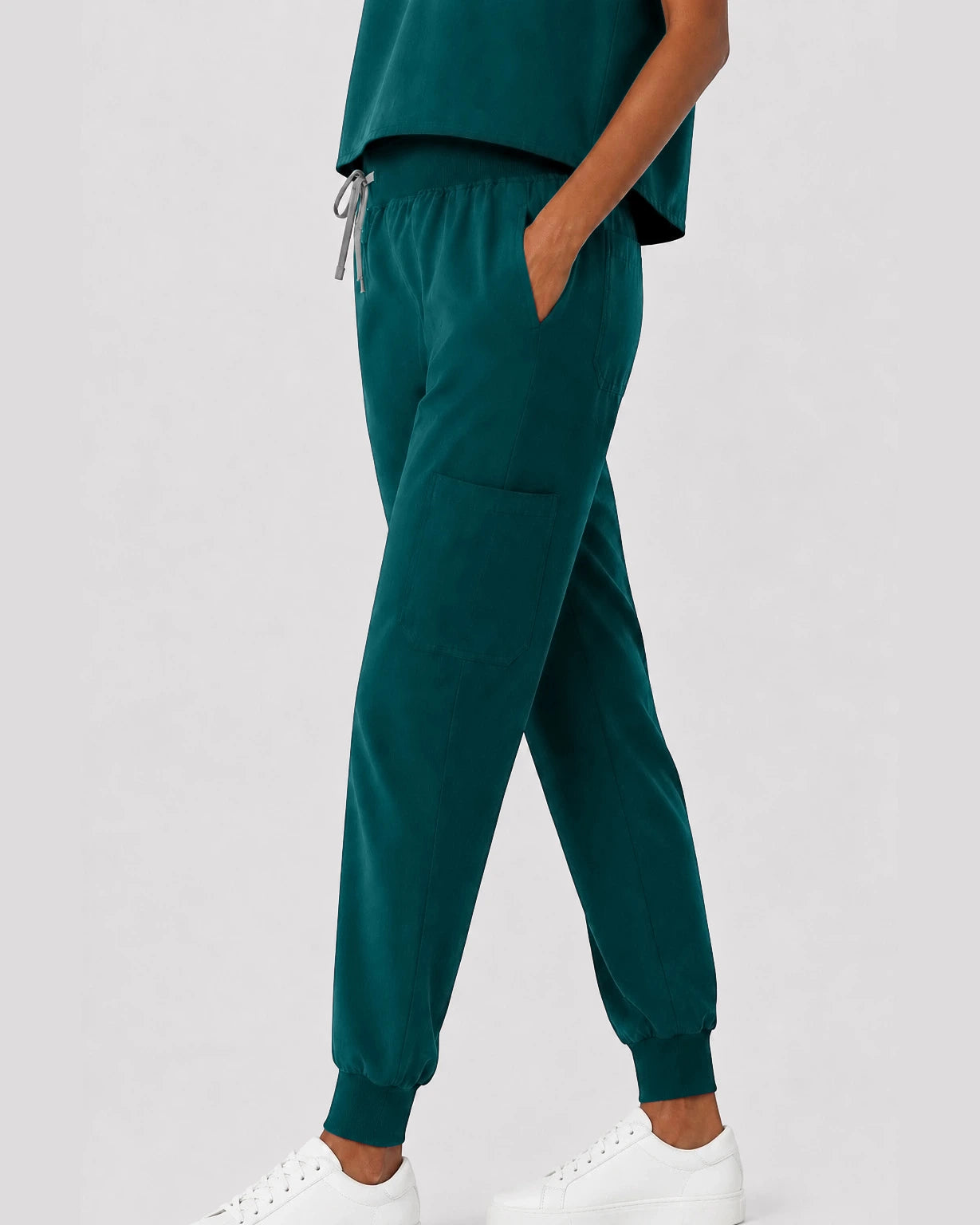 Dark Green Eipnare Women's Sleeveless Mandarin Collar Jogger Scrub Set - Stretch Medical Scrubs for Women