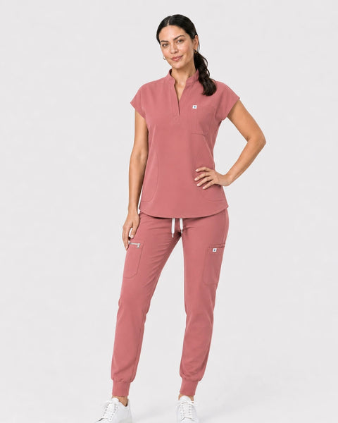 Eipnare Women's Henley Sleeveless Jogger Scrub Set - Flesh Pink