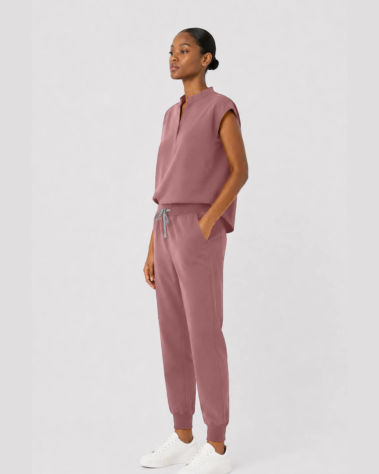 Flesh Pink Eipnare Women's Sleeveless Mandarin Collar Jogger Scrub Set - Stretch Medical Scrubs for Women