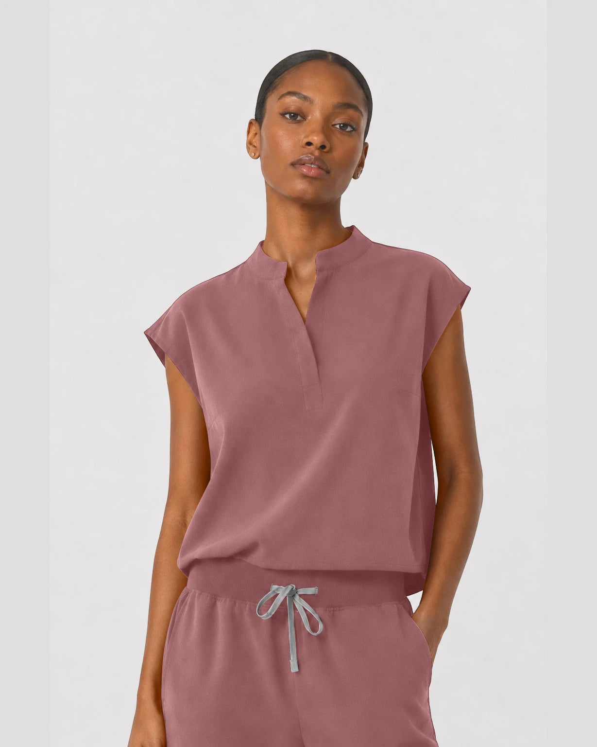 Flesh Pink Eipnare Women's Sleeveless Mandarin Collar Jogger Scrub Set - Stretch Medical Scrubs for Women