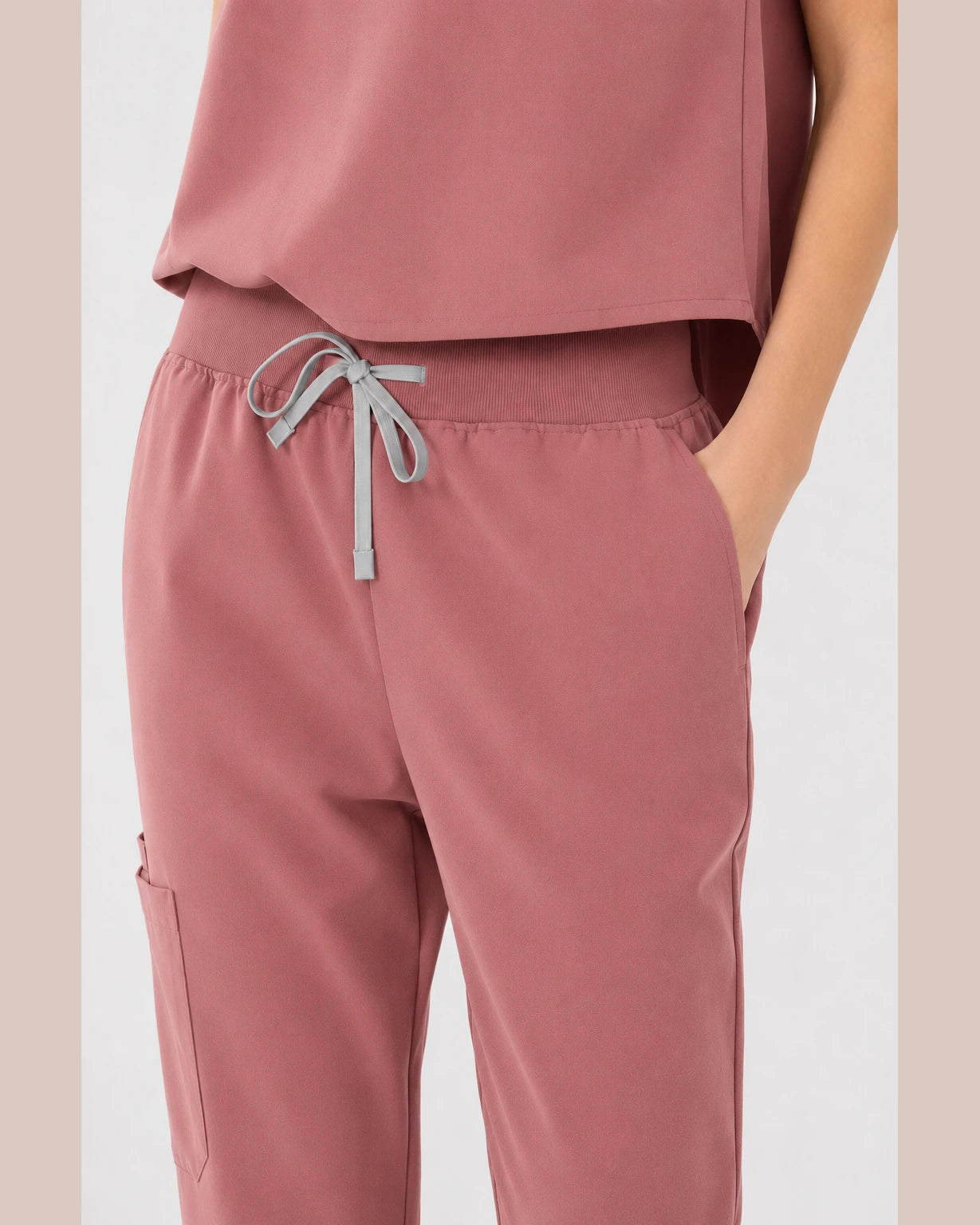 Flesh Pink Eipnare Women's Sleeveless Mandarin Collar Jogger Scrub Set - Stretch Medical Scrubs for Women