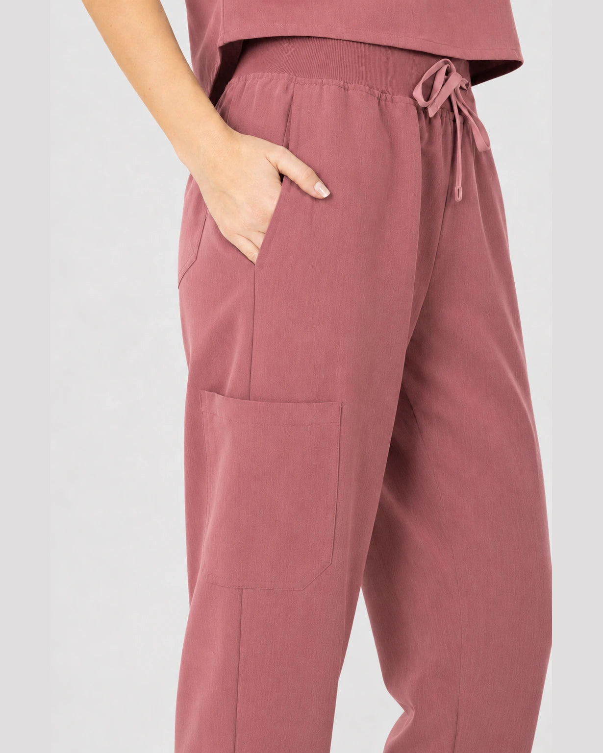 Flesh Pink Eipnare Women's Sleeveless Mandarin Collar Jogger Scrub Set - Stretch Medical Scrubs for Women
