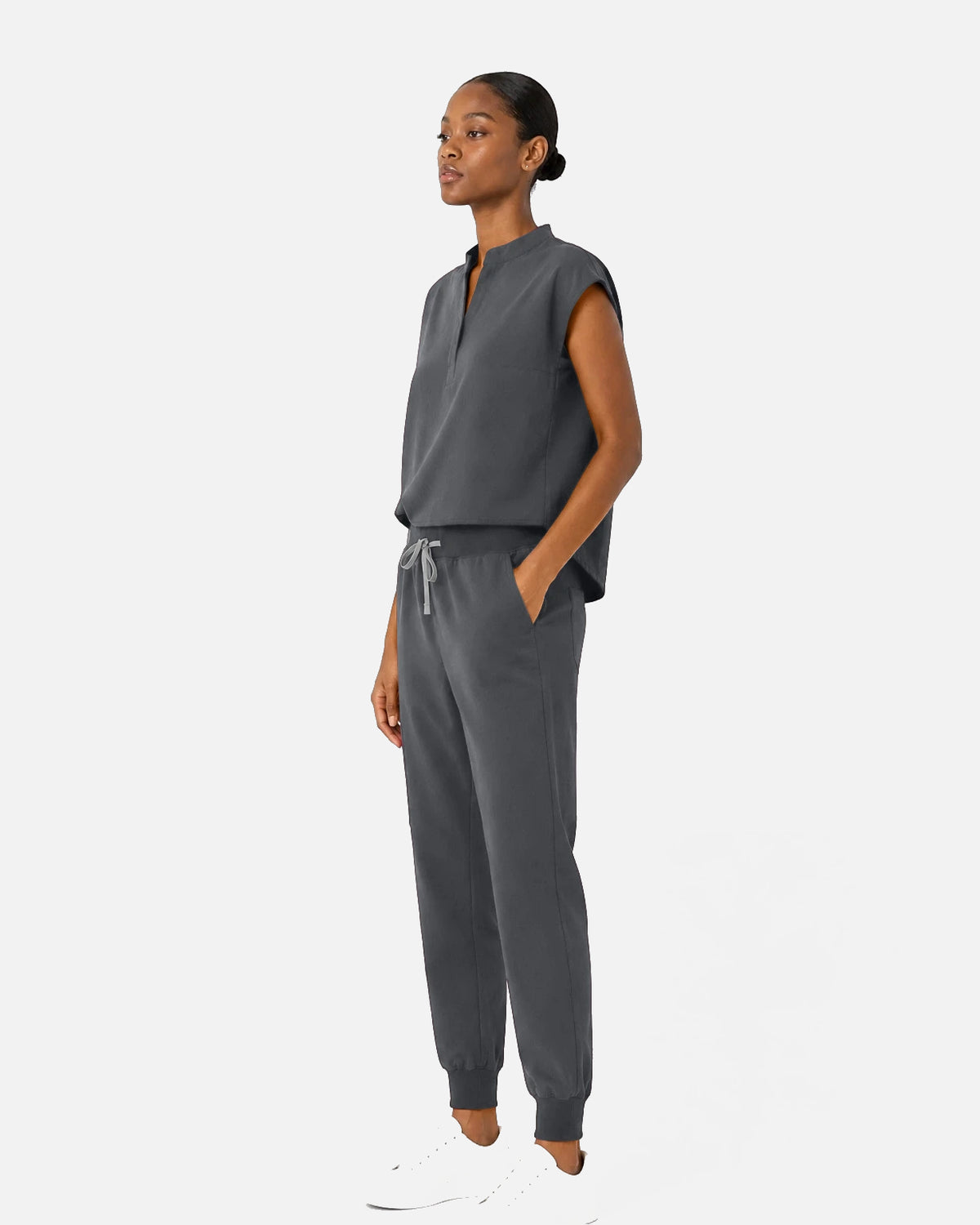 Heather Grey – Eipnare Women's Sleeveless Mandarin Collar Jogger Uniform Set – product image 02