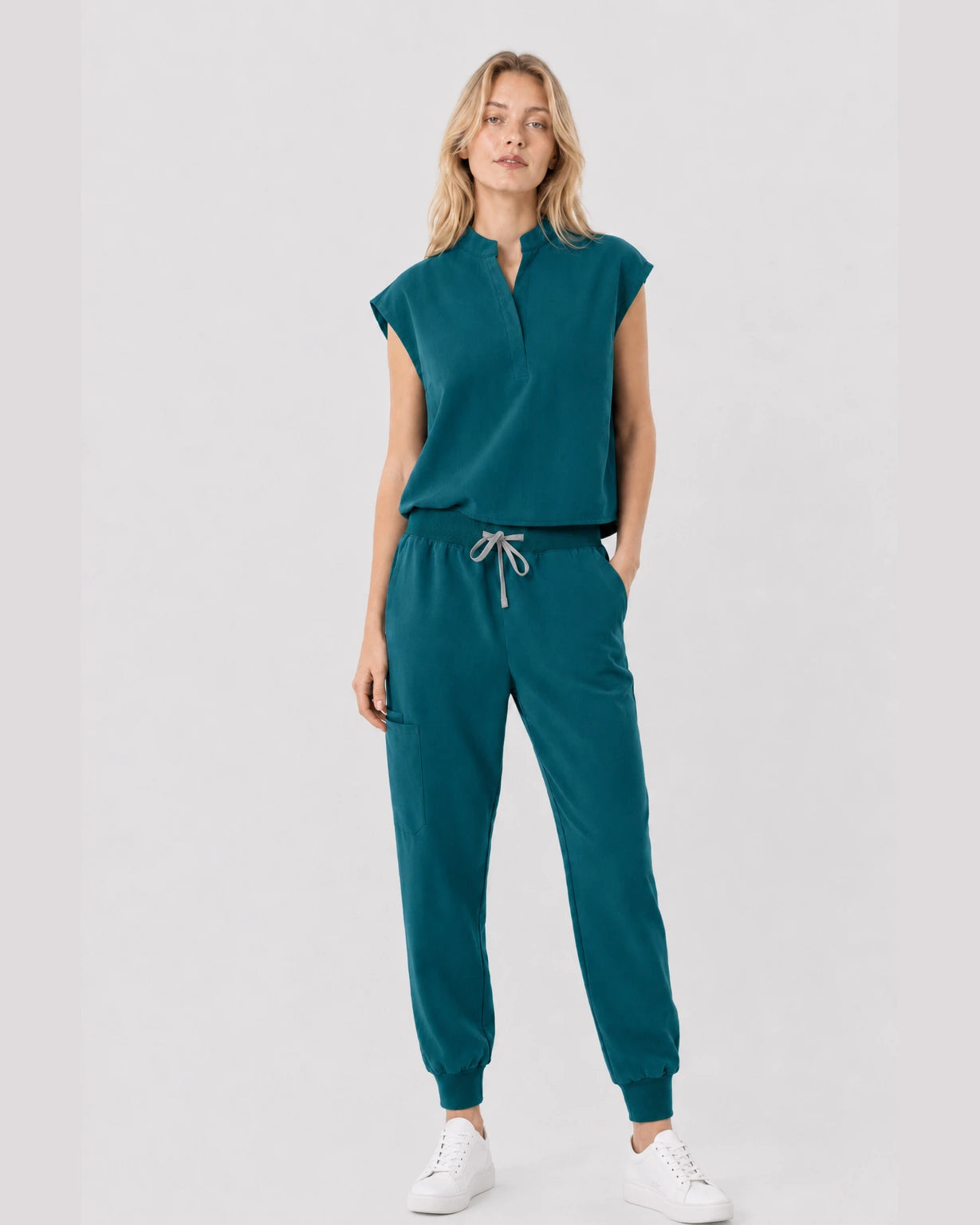 Hunter Green Eipnare Women's Sleeveless Mandarin Collar Jogger Scrub Set - Stretch Medical Scrubs for Women