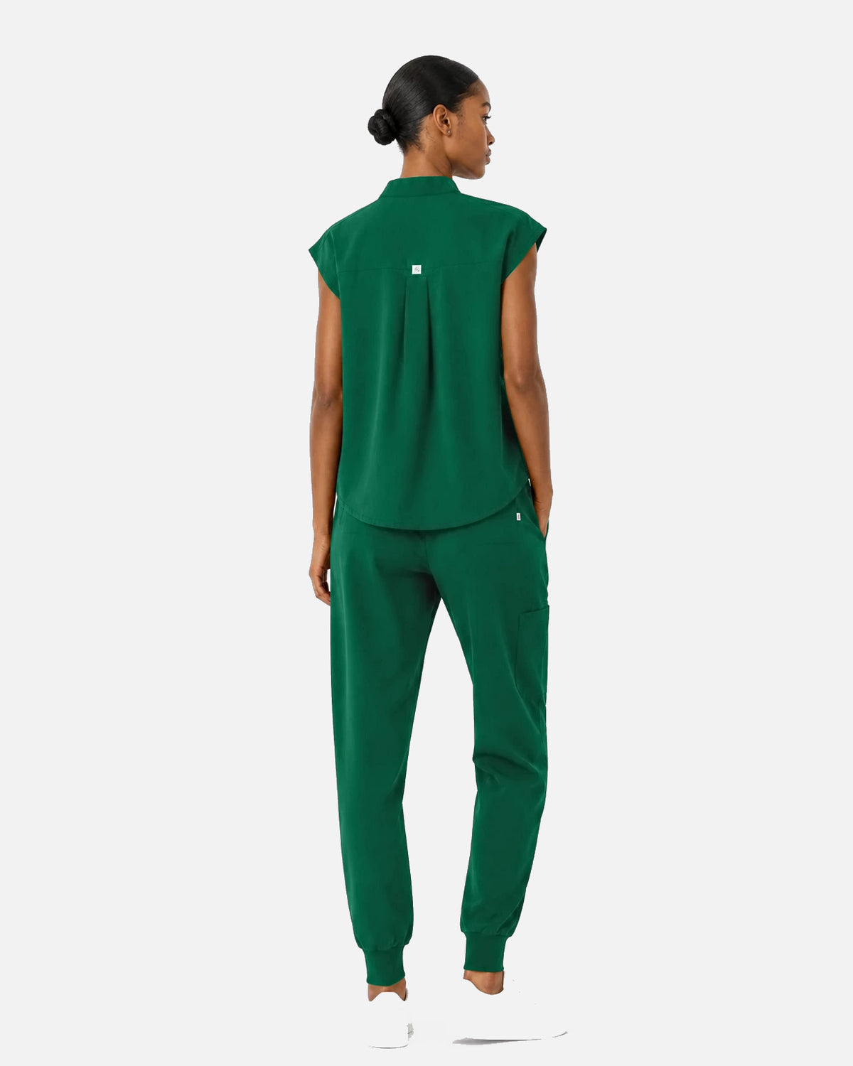Hunter Green – Eipnare Women's Sleeveless Mandarin Collar Jogger Uniform Set – product image 03