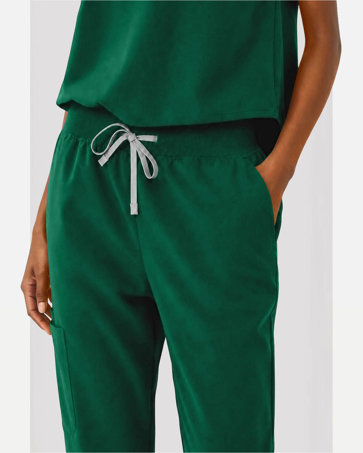 Hunter Green – Eipnare Women's Sleeveless Mandarin Collar Jogger Uniform Set – product image 06