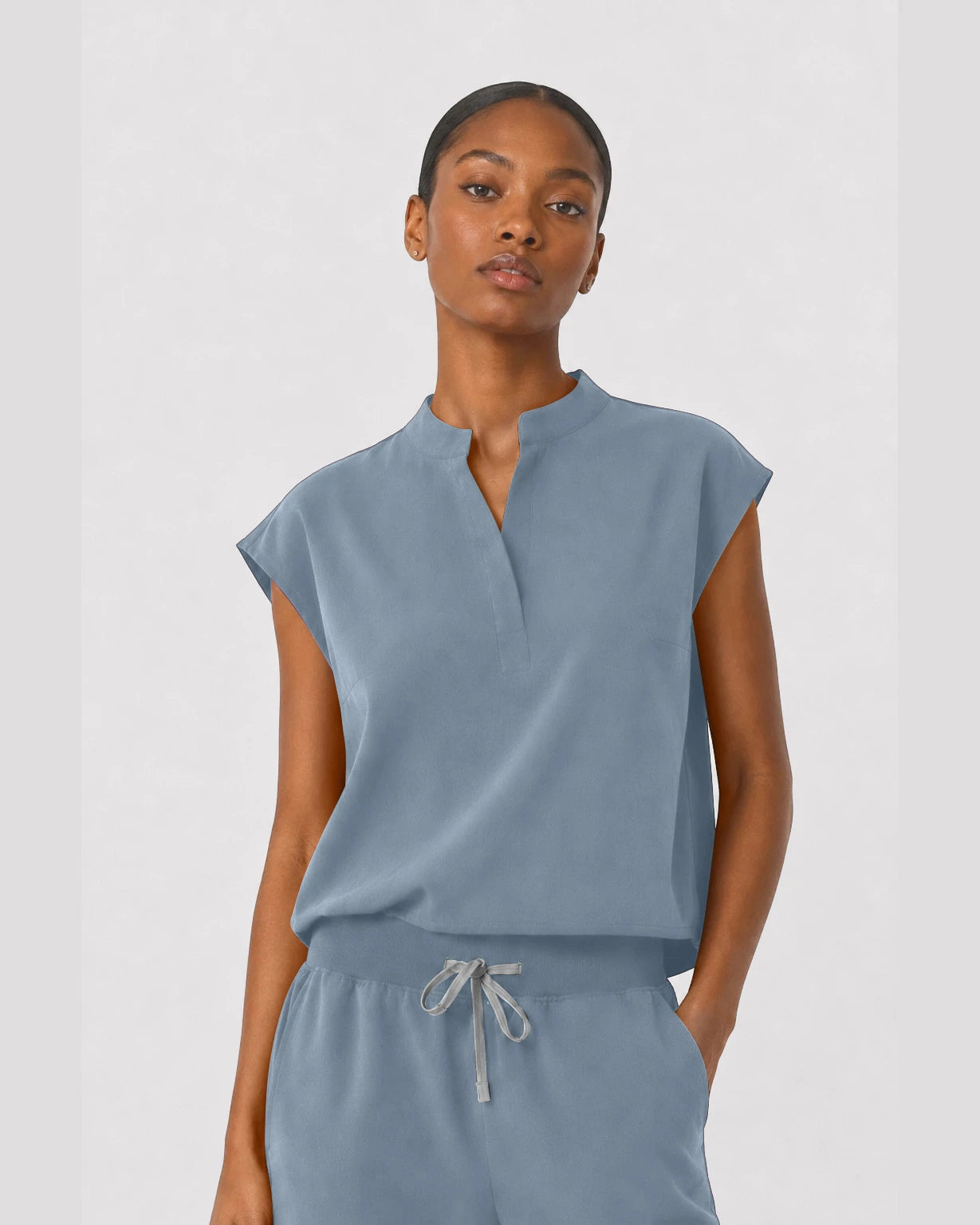 Light Blue Eipnare Women's Sleeveless Mandarin Collar Jogger Scrub Set - Stretch Medical Scrubs for Women