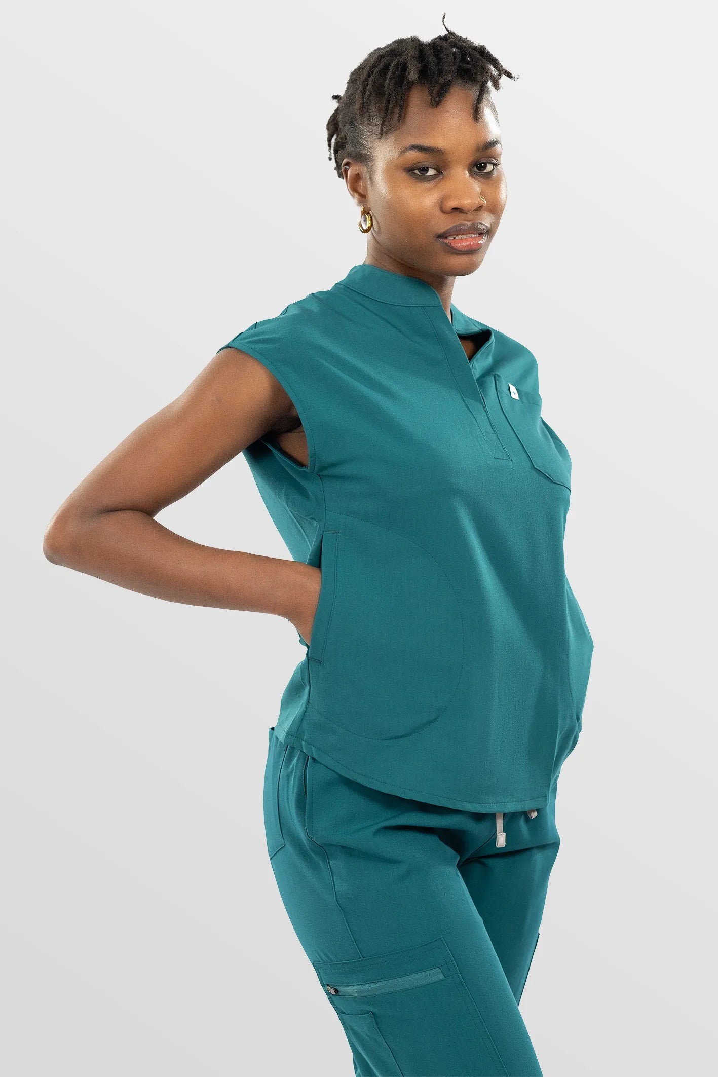 Mint Green Eipnare Women's Henley Collar Sleeveless Jogger Scrub Set - Stretch Medical Scrubs for Women