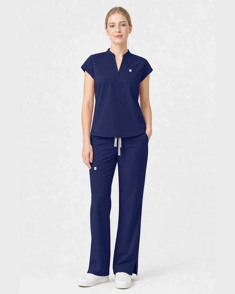 Eipnare Women's Henley Sleeveless Straight-Leg Scrub Set - Navy Blue