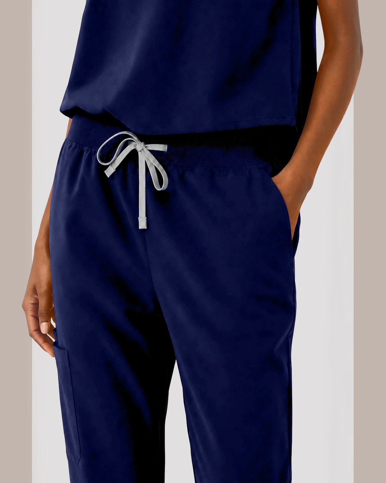 Navy Blue Eipnare Women's Sleeveless Mandarin Collar Jogger Scrub Set - Stretch Medical Scrubs for Women