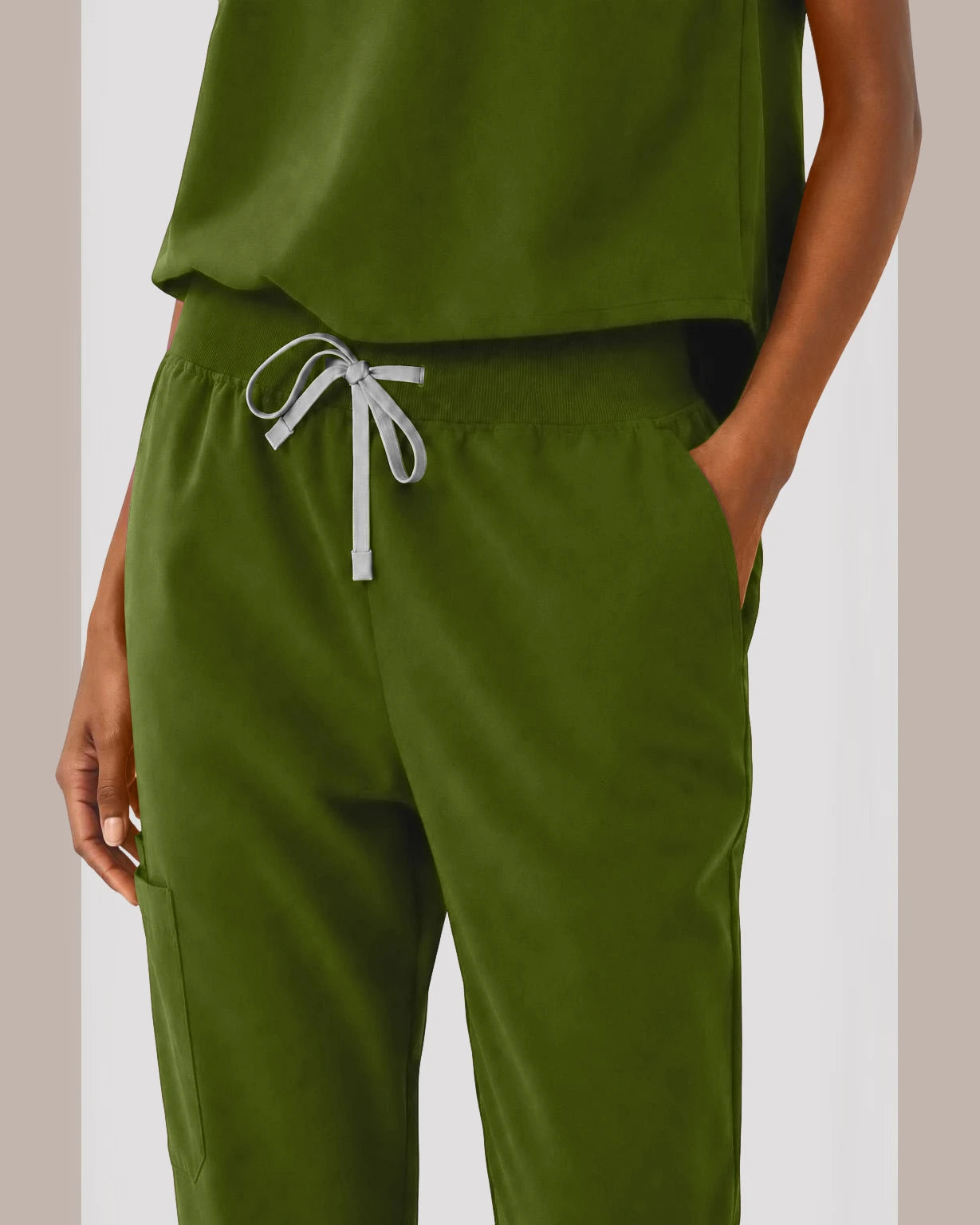 Olive Green Eipnare Women's Sleeveless Mandarin Collar Jogger Scrub Set - Stretch Medical Scrubs for Women
