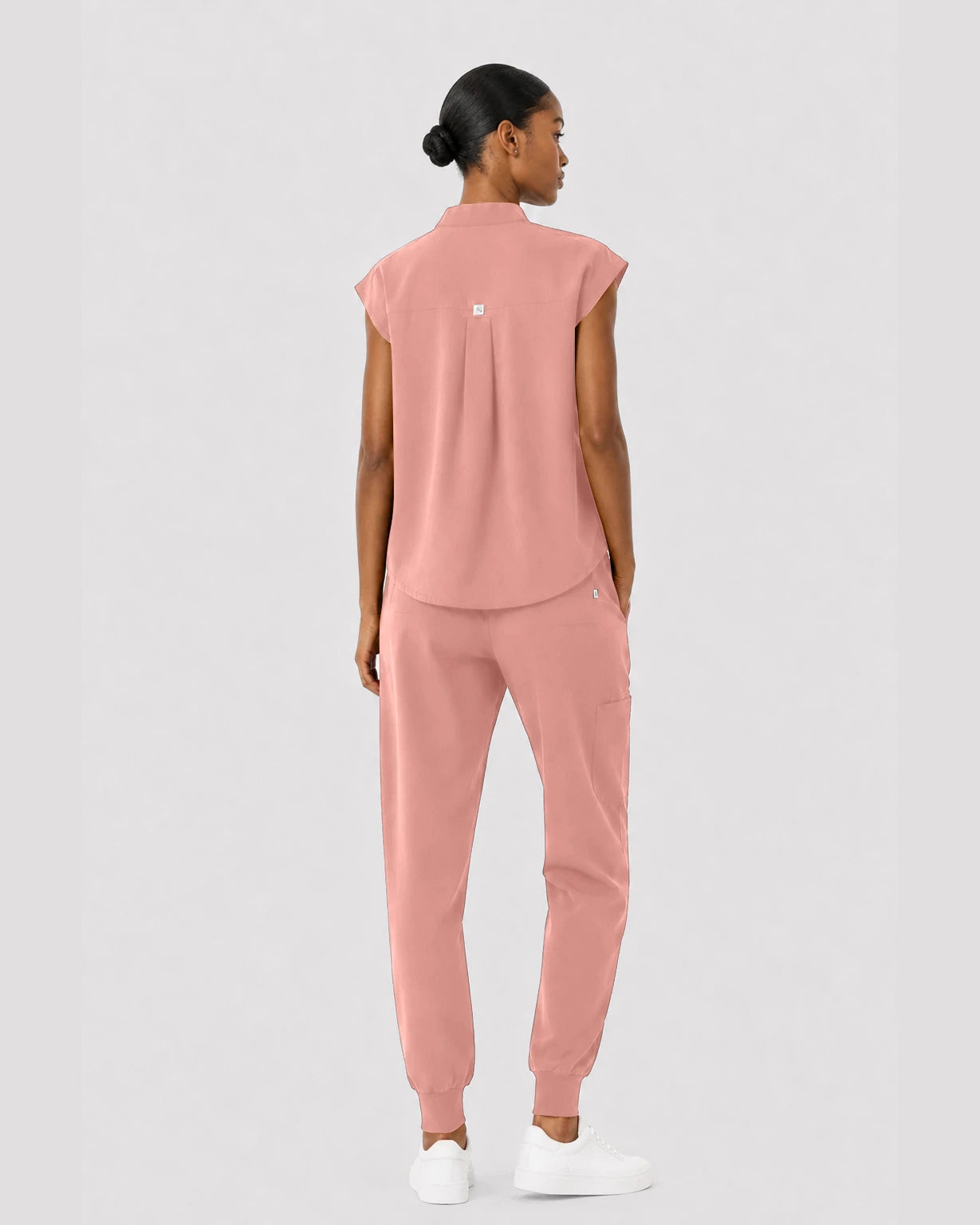 Pink Eipnare Women's Sleeveless Mandarin Collar Jogger Scrub Set - Stretch Medical Scrubs for Women