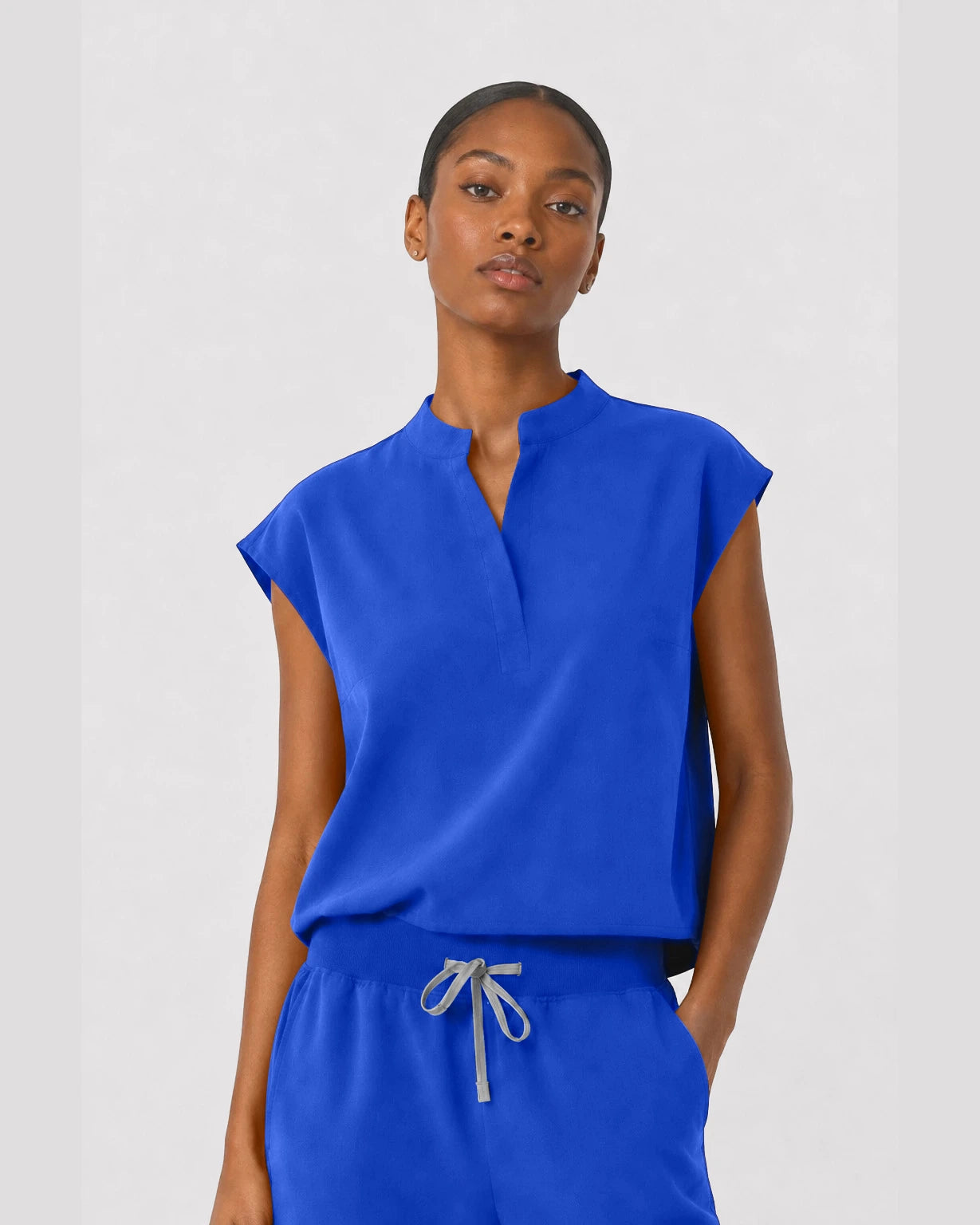 Royal Blue Eipnare Women's Sleeveless Mandarin Collar Jogger Scrub Set - Stretch Medical Scrubs for Women