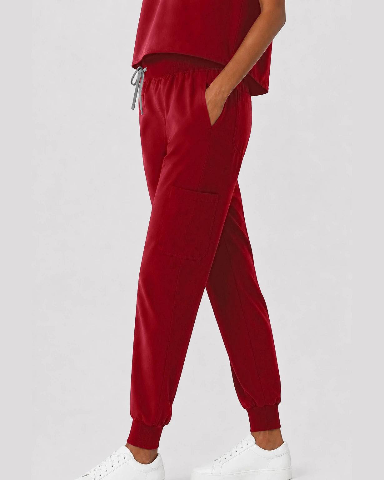 Wine Red Eipnare Women's Sleeveless Mandarin Collar Jogger Scrub Set - Stretch Medical Scrubs for Women